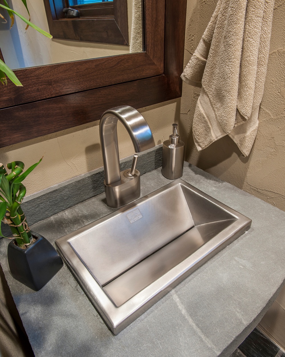 Custom Bathroom Sinks - Custom Stainless Steel Sink - Diamond Spas
